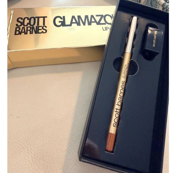 Source Unknown Other - NIB Scott Barnes Glamazon Lip Pencil in Tyra